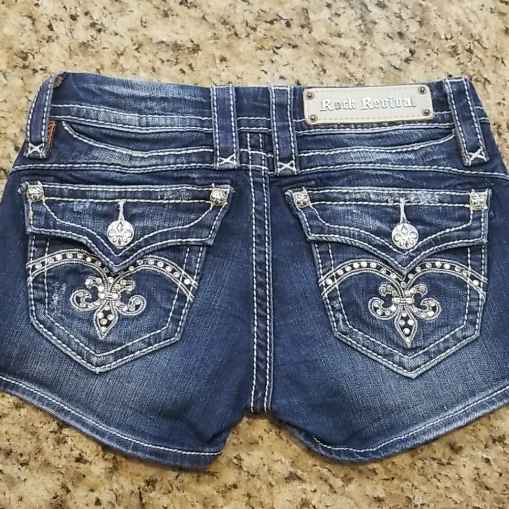 Rock Revival Sasha Shorts 24